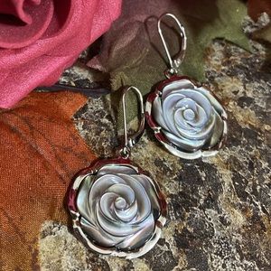🧜🏻‍♀️Abalone Sterling Silver 925 Stamped Flower/Rose Earrings 1.5” Length